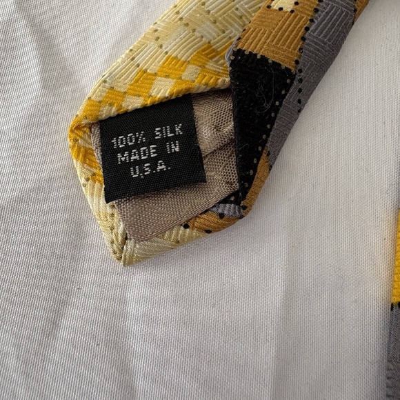 Giorgio Rossini Silk Tie Abstract Geometric Gold Black Gray Vintage 4" USA - Picture 3 of 5